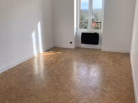 appartement le mesnil le roi 3 pièce(s) 60 m2