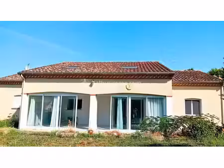 à vendre – maison de plain-pied avec jardin et véranda – payrin-augmontel (81660)