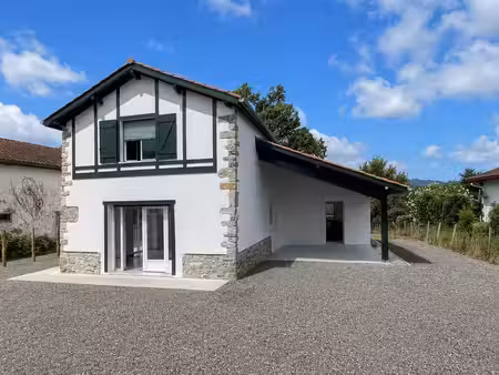 à louer : maison neuve à larceveau  tout confort !