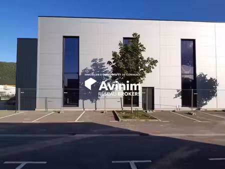 location local d’activités saint alban leysse 73230 385m²