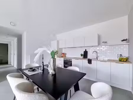 a2 – appartement 2 chambre à ciney  proche du centre