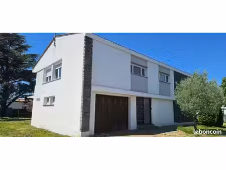 maison nieul le dolent