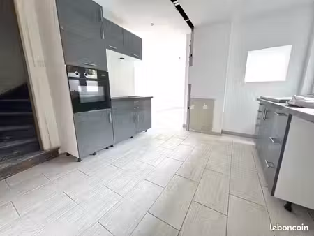 maison 3 pièces 70 m²