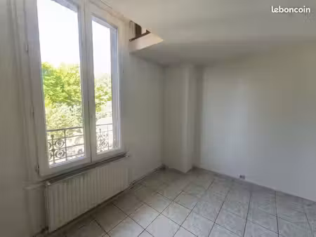 appartement en duplex 30 m2 vanves toutes charges comprises