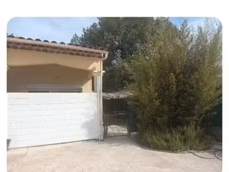 f2 40m2 au sol au calme avec grande terrasse exterieure de 37m2 arborée et petite terrasse