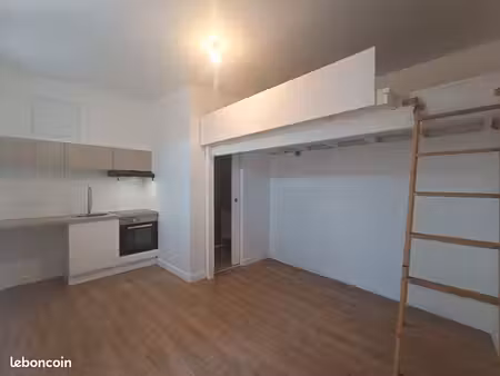 studio 1 pièce 17 m²