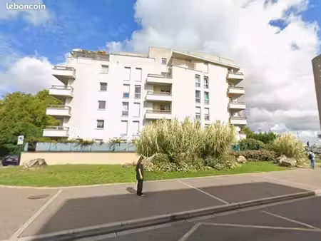 appartement de 64 m² + parking + meublé