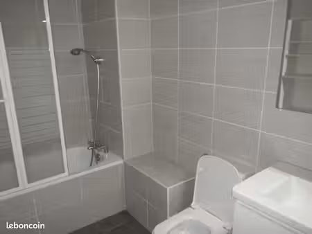 splendide studio de bonnes prestatons