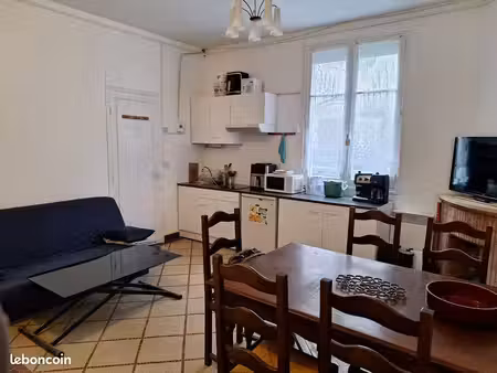 appartement meublé proche du quai au centre de pauillac