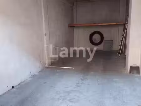garage/box 21 m² digne les bains