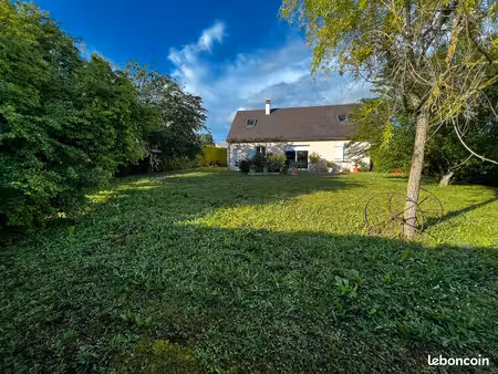 maison + jardin proche de tours montlouis amboise