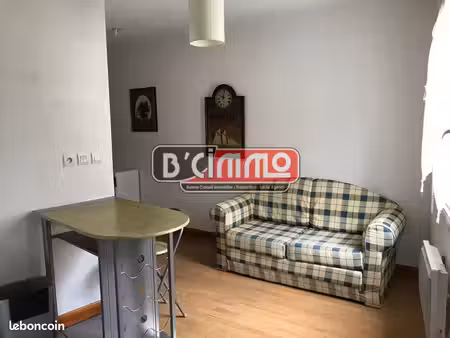 studio 1 pièce 33 m²