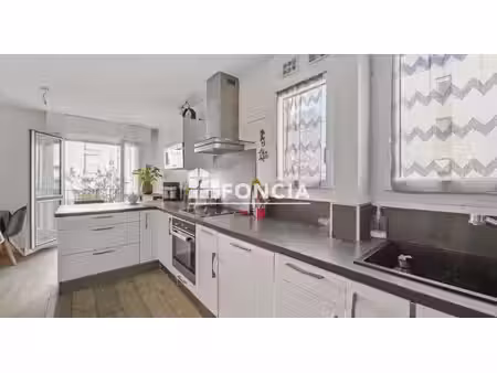 montgeron : 5 pièces avec balcon à deux pas de la gare