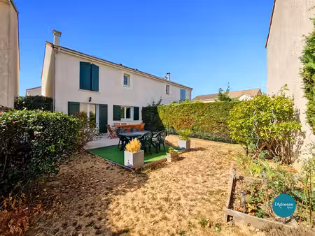 maison avec jardin et garage