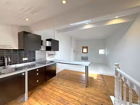 maison de ville arlésienne - 65 m² environ