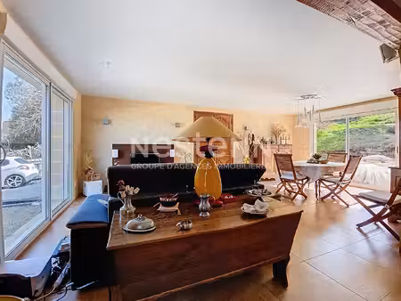 maison familiale à vendre cosnac : 5 chambres avec vue dégagée  terrain 2 500 m² et perfor