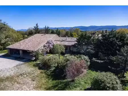 propriété de 359 m2 sur 1 17 ha 4 espaces de vie 26120