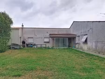 local d'activité targon 717 avec maison 116m2