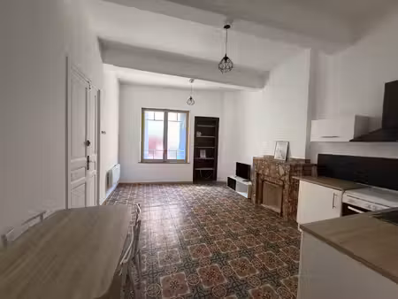 à coursan  appartement en location avec clap'immo