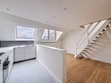 molière - magnifique duplex/penthouse 1 chambre