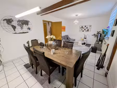 -- spacieux 3 pièces avec garage --