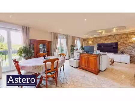 duplex de 105m2 - pièces à vivre de 50m2 - dpe b - a deux pas de la gare
