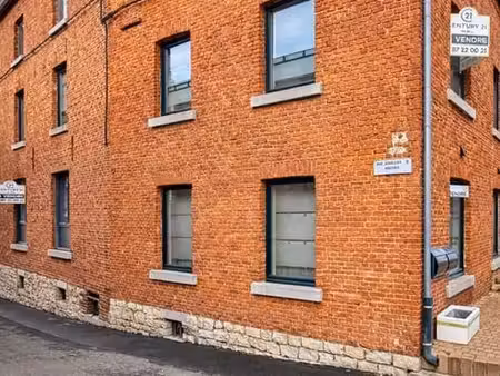 immeuble 2 apparts prêts à être loués  poss apparts 3 et 4