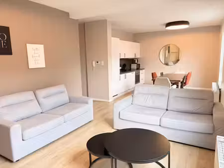 a voir!!! superbe appartement 2ch meublé