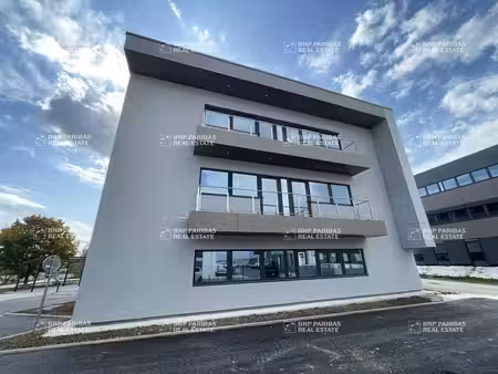 location bureaux 48m² à 423m²
