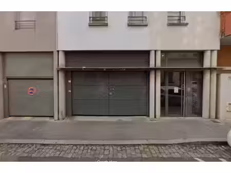 3 places de parking à louer - 16 rue masaryk - 8 rue transversale  69009 lyon