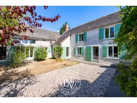 dannemois – maison ancienne de charme avec dépendance à fort potentiel