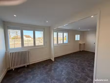t3 rdc entièrement refait à neuf 65 79 m² – cuisine équipée – pac neuve- parking
