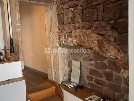 immeuble commerce et habitation 120m²