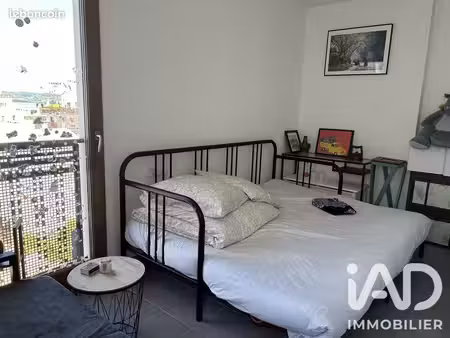studio 1 pièce 25 m²