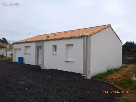 propriété 4 pièces 90 m²