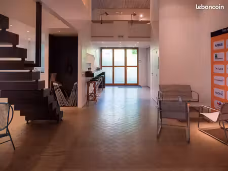 loft professionnel atypique de 246 m² avec terrasse – ivry-sur-seine / proche station f