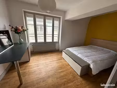 chambre meublée chez l'habitant à louer - pour étudiante uniquement