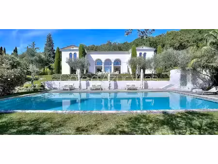 villa avec piscine valbonne (06)