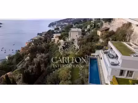 villa avec piscine en bord de mer villefranche-sur-mer (06)