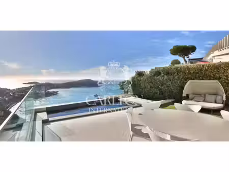 villa avec piscine en bord de mer villefranche-sur-mer (06)