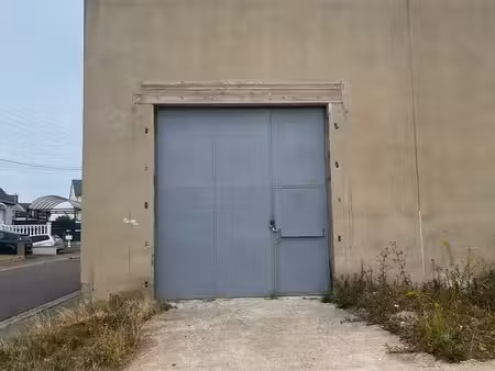 cellule / local / dépôt / atelier 115m² à louer l'hôpital 57 - accès véhicule  rénové inté
