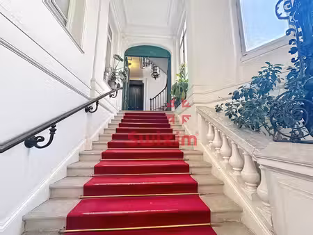 appartement 5 pièces à paris (75010)