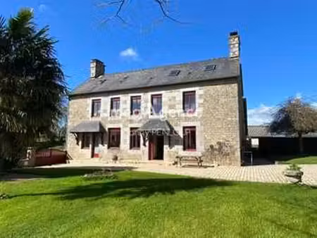 vente maison à saint-hilaire-du-harcouët (50600) : à vendre / 180m² saint-hilaire-du-harco