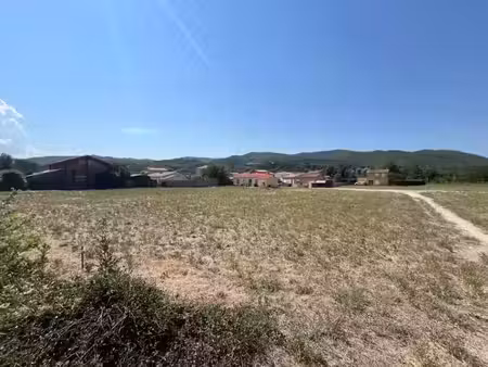 vente terrain 740 m² à malijai (04350)  77 700 €