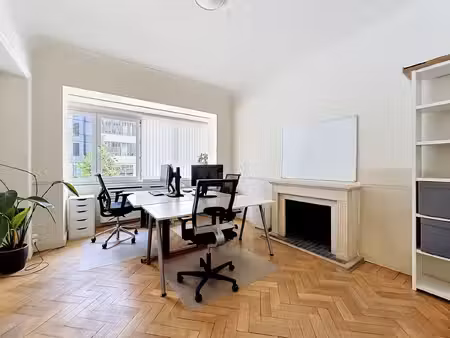 bureaux à louer à rue de la loi 235 etterbeek (vbe60640)