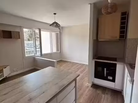 location appartement 1 pièce 23 m² à fontenay-sous-bois (94120)