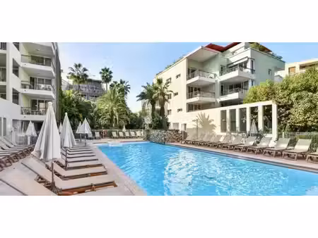 propriété avec piscine antibes (06)