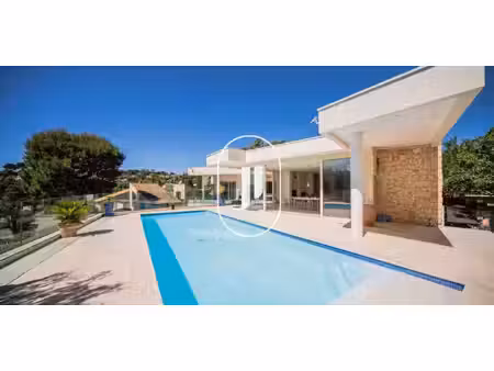 maison avec piscine et terrasse biot (06)