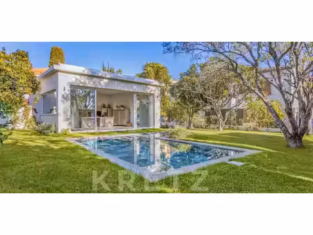 maison avec piscine en bord de mer cagnes-sur-mer (06)