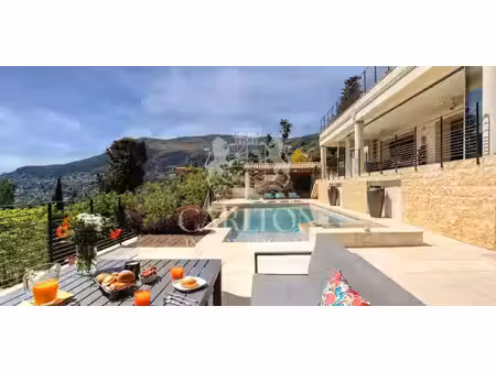 maison avec piscine et terrasse magagnosc (06)